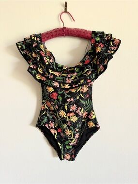 NWOT Kate Spade Ruffled One Piece Swimsuit